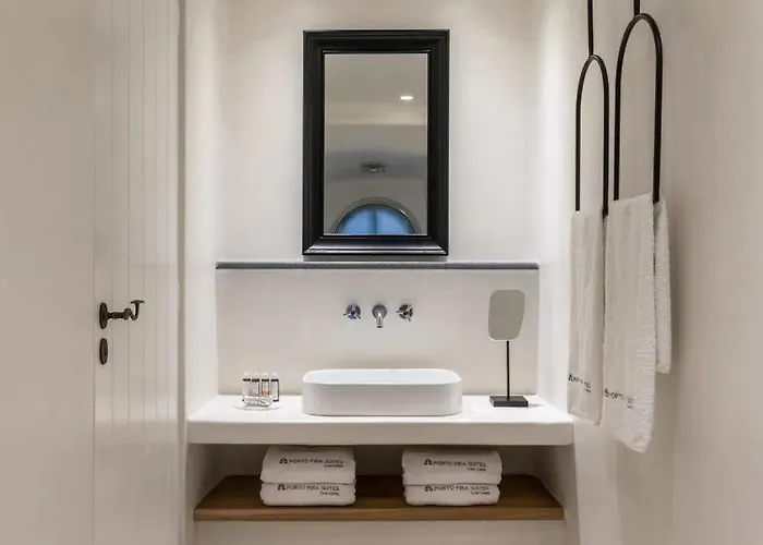 Sea Breeze Santorini Hotel